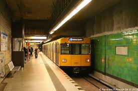 Europa Deutschland Berlin Charlottenburg Wilmersdorf Charlottenburg U Bahnhof Bismarckstrasse U Bahn Linie U7 Model Railroad Berlin Underground