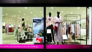 Mode aus der aktuellen werbung; Adler Modemarkte News Hintergrunde Textilwirtschaft