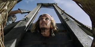Pirates Of The Caribbean Dead Men Tell No Tales Review Pirates Of The Caribbean Dead Men Tell No Tales Review Avec Images Capitaine Jack Sparrow Caraibes Jack Sparrow