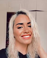 19,945 likes · 91 talking about this. Lali Peru En Instagram Lalioficial Lali Laliesposito Maquillaje