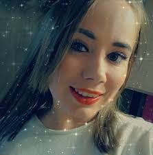 Allie Elwell's Instagram, Twitter & Facebook