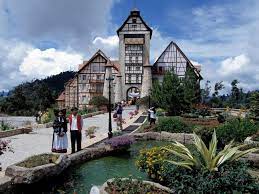 It is located 2,600 feet (790 m). 7 Tempat Wisata Di Bukit Tinggi Malaysia Yang Wajib Dikunjungi Alowisata