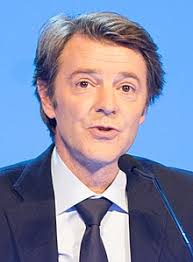 Une annonce conforme au planning de l'union européenne, comme rappelé par. Francois Baroin Wikipedia