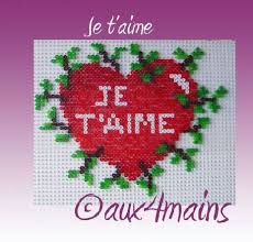 Je T Aime I Love You Hama Perler By Aux4mains Saint Valentin Fleurs De Perles St Valentin