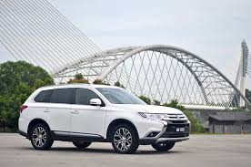 Kalau nak jimat, pilihlah kereta jenis hybrid. Pandu Uji Ia Sebuah Suv 7 Tempat Duduk Ia Jepun Mitsubishi Dan Ia Sangat Ok Mekanika