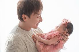 方力申出動奧運火炬幫囡囡影寫真B女似足mini小方| am730