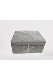 Aramanızda 545 adet ürün bulundu. Gumus Sandik Modelleri Fiyatlari Trendyol