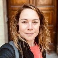 Charlotte Lander's Instagram, Twitter & Facebook