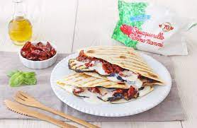 Maybe you would like to learn more about one of these? Piadina Con Melanzane Grigliate E Pomodorini Secchi Nonno Nanni