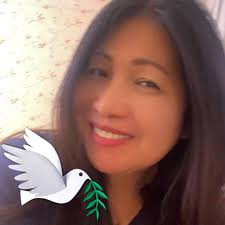 Make it Christmas with the Cookie Caramel Sundae! 🍪🍫🎄 Our signature  creamy vanilla soft serve topped with whole and crushed Chips Ahoy®  cookies, chocolate shell coating, and caramel sauce.