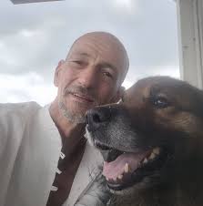 Krebsgefahr? Eltern kämpfen gegen Funkmasten auf dem Dach der Mahlsdorfer  Grundschule Ab 2020 soll der schnelle Mobilfunk 5G in Deutschland  großflächig verfügbar sein. Auch in Mahlsdorf. Verteilt wird er in unserem  Ortsteil