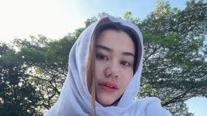 Lemah Lembut Jawab Pertanyaan Host, Gaya Bicara Aaliyah Massaid Malah Bikin  Bingung