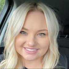 Ashley Demeyer's Instagram, Twitter & Facebook