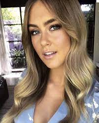 Pin By Madeline Smith On Steph Smith Beyonce Hair Long Hair Styles Hairstyles With Bangs