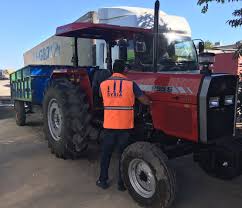 صندوق الائتمان لإعادة إعمار سوريا يسلم جرار زراعي إلى قرية في محافظة حلب -  صندوق الائتمان لإعادة إعمار سوريا