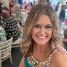 Barbara Lynam's Instagram, Twitter & Facebook