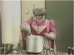 It can be used as a pot lid too and folds small for easy storage. Awesome Gif Image Me Stirring The Pot Gif