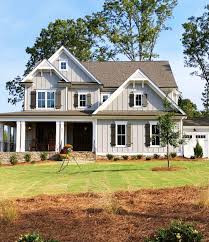 Choosing right deck your wine country backyard. 15 Beautiful Board And Batten Siding Ideas Board And Batten Siding Blog