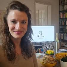We don't talk about money.” Maybe that's the problem. In many conversations  among women, we talk about care work, mental load, equality at work