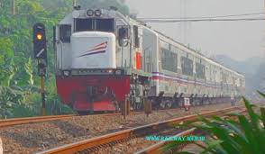 Stasiun solo balapan merupakan stasiun terbesar yang ada di solo. Harga Tiket Dan Jadwal Kereta Solo Semarang November Desember 2019 Seputar Kereta Api