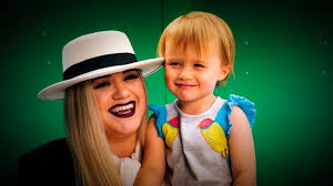 Kelly clarkson hopes her kids will become doctors or teachers when they grow up by leila kozma. Kelly Clarkson I Find Nothing Wrong With A Spanking Abc News