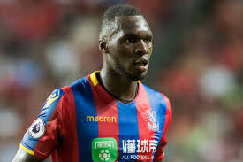 Huge collection, amazing choice, 100+ million high quality, affordable rf and rm images. 90plus Crystal Palace Benteke Vor Absprung China Ruft 90plus