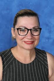 Naomi Rumph's Instagram, Twitter & Facebook