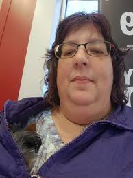 Do you think foxes like their chicken cooked or uncooked l did cook it then  l read they like raw meat so I've been doing that when l cook it l strip