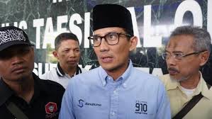 Sandiaga uno bernama lengkap sandiaga salahudin uno, merupakan pengusaha muda sukses di indonesia. Kata Pakar Soal Rencana Sandiaga Uno Meliburkan Anak Sekolah Sebulan Health Liputan6 Com