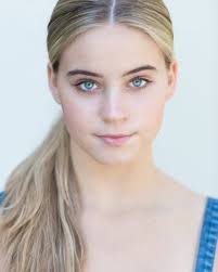 Alexa Blair's Instagram, Twitter & Facebook