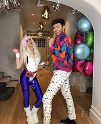 Avec le groupe so pink size le vendredi 14 mars 2014. 1001 Idees De Deguisement Annee 90 Inspiration En Photos Deguisement Annee 90 Mode Annee 90 Deguisement Annees 80