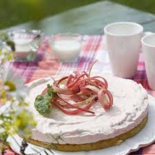 William tårta är en av mina favorit tårta. Frusen Rabarbertarta Med Mandelbotten Mitt Kok Recept Bakning Bakverk Recept Recept Bakverk