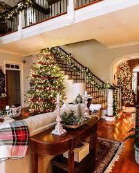 80 Gorgeous Christmas Ideas For Farmhouses Fun Christmas Decorations Christmas Decorations Cheap Christmas House Decorations Inside
