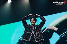 Seoul, south korea genre : Lee Seung Gi Gifts Fans An Unforgettable Night In Vagabond Voyage Fan Meeting In Malaysia