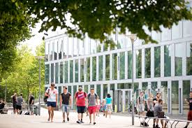 Uni Stuttgart 734 Bewertungen Zum Studium ● team © collab | sde21.