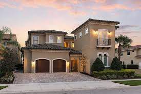 Very close to all the shops and university. Muirfield Estate Luxury 8 Bedroom Villa With Theater Room