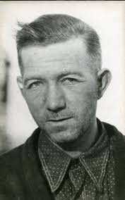 A Great Depression gunfight left one officer dead, another injured, and a  city outraged