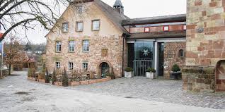 Kloster hornbach biedt gasten zowel kamers waar gerookt mag worden als rookvrije kamers aan. Investitionen Von Der Hochzeit Bis Zur Tagung
