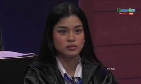 Vote our girl guys scan the QR code and choose Az Martinez!!