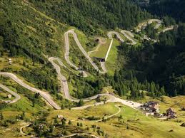 2236 m.) is a high mountain pass in the dolomites in the province of belluno in italy. Passo Giau Giro D Italia Strada Italia