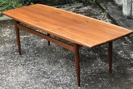 Triangular rounded legs in solid teak. Fine Retro Large Teak Danish Poul Jensen Surf Board Coffee Table Mint Condition Water Wheel Furnishings