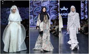 Ivan gunawan keluarkan dua desain cincin yaitu one love dan friendship ring/©kapanlagi.com®/bayu herdianto. Ivan Gunawan Luncurkan Koleksi Busana Muslim Manjha Di Jfff 2017 Fashion Fimela Com