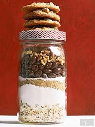 16 Cookie In A Jar Recipes That Are Perfect Gifts Mason Jar Cookies Cookie Mix In A Jar Recipe Chocolate Raisins