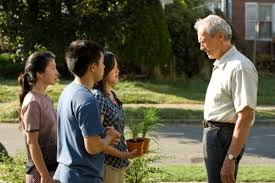 With clint eastwood, christopher carley, bee vang, ahney her. Gran Torino Amazon De Clint Eastwood Bee Vang Geraldine Hughes Brian Haley Michael E Kurowski John Carroll Lynch Christopher Carley Clint Eastwood Clint Eastwood Bee Vang Dvd Blu Ray