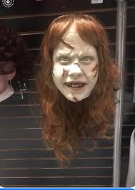 This is my last one for a while. This is not stunningly gorgeous. It's one  of the most unique cameos I've seen. I can't wait to see it in person. The  different