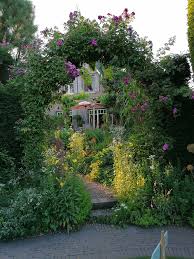 Sommer und herbst 2012 der garten ist 3000qm inzwischen habe ich das neue buch von lucenz und bender gelesen ein garten wird niemals fertig. Garten Picker Hallo Gartenfreunde Trotz Weiterer Cornalockerungen Haben Wir Uns Entschlossen Das In Diesem Jahr Leider Keine Lichterabende Stattfinden Konnen Soweit Es Abends Noch Hell Ist Wird Bei Gutem Wetter An