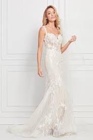 Designer Wedding Dresses Bridal Gowns Fayetteville Nc Blush Bridal Wtoo Wedding Dress Wedding Dresses Unique Bridesmaid Dresses