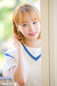 그 특유의 청순한 비주얼이 한껏 강조됐다. Hdí¬í†  ë‹¨ë°œë³'ì„ ë¶€ë¥¸ë‹¤ ã…£ ì•„ì´ì¦ˆì› ê¹€ì±„ì› Kpop Girl Groups Kpop Girls Kim
