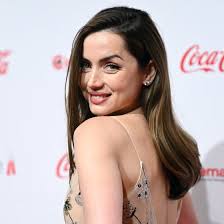 Elliot Gray Van Orman (@ElliotVanOrman)