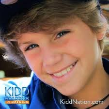 MATTYBRAPS IS SO CUTE OR HOTT